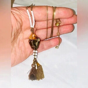 ✨  Vintage J.Crew charming gold- bronze tone necklace ✨